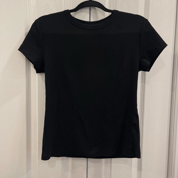 H&M Black Fitted Short Sleeve T-Shirt - Picture 1 of 3